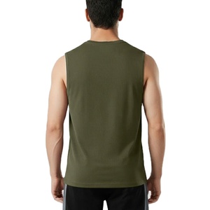 Camiseta Deportiva de Yoga para Hombre, Sin Mangas, Color Sólido, Transpirable, Corte Lateral Personalizado, Ropa de Gimnasio Transpirable OEM - Product Image 5