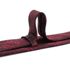 เนกไททรงสี่เหลี่ยมสำหรับผู้ชายผ้าทอลายดอกไม้สีแดงมีกลิ่นหอมสำหรับ100% แต่งงานออกแบบได้ตามต้องการ - Product Image 5