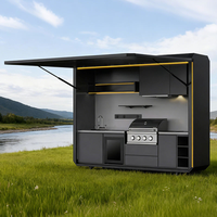 Cuisine extérieure sur mesure pour jardin, armoire BBQ avec dimensions et accessoires flexibles pour un barbecue personnalisé