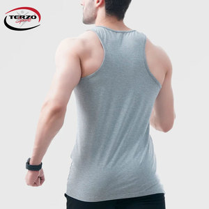 Camiseta de entrenamiento informal para hombre, camiseta sin mangas transpirable de secado rápido, camiseta atlética de talla grande hecha de poliéster y LICRA OEM - Product Image 3