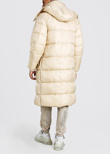 Manteau long en duvet surdimensionné pour hommes, nouveau design à la mode avec logo personnalisé, vestes matelassées longues surdimensionnées à bulles et bon marché - Product Image 2