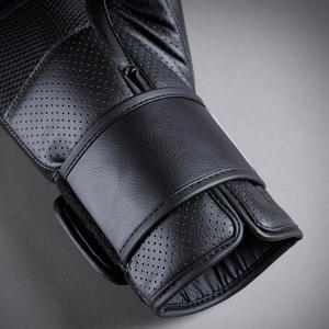 <b>Best</b> Selling MMA Gloves Personalized OEM Black Leather Boxing Gloves <b>Wrist</b> <b>Support</b> 8oz 10oz 12oz 14oz 16oz Mix Fight Styles - Product Image 2