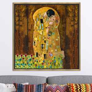 Toile imprimée élégante « Le baiser » de Gustav Klimt - Art symbolique autrichien, TOILE ENCARTÉCHÉE DORÉE - Product Image 1