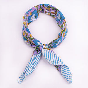 Pañuelo Cuadrado de Algodón Estampado al por Mayor, de Alta Calidad, Transpirable, con Estampado Floral Moderno, Perfecto para Marcas de Moda y Venta Minorista - Product Image 5