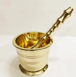 Juego de mortero y pilón de latón, ideal para moler especias. Duradero, disponible a precios de mayoreo. - Product Image 3