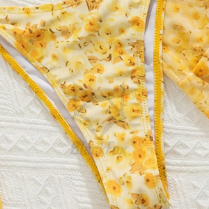 Xu hướng mùa hè phong cách kỳ nghỉ đơn giản và giản dị với họa tiết hoa ngẫu nhiên, hoàn hảo cho trang phục mặc bãi biển trẻ cho phụ nữ - Product Image 4