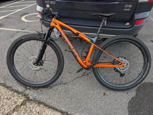 Vélo complet Slash 9.9 Full Carbon 29er, très demandé - Product Image 3