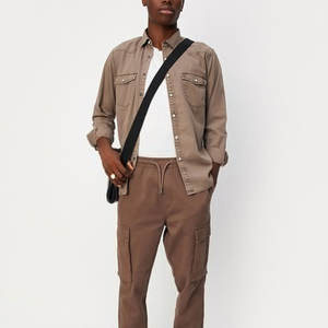 เสื้อเชิ้ตยีนส์ผู้ชายขายดีที่สุด ผ้าฝ้าย 100% คอวี ทรงปกติ ระบายอากาศ สไตล์ลำลอง - Product Image 4