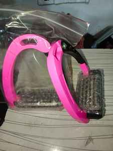 อุปกรณ์ขี่ม้าเหล็กกล้าไร้สนิมคุณภาพสูง พิมพ์ลาย น้ำหนักเบา กันลื่น ป้องกันแบคทีเรีย สีตามสั่ง - Product Image 2