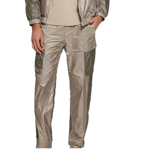 Conjunto de chándal y chaqueta cortavientos transpirable de corte regular con estampado de algodón 100% de invierno con logotipo personalizado para hombre - Product Image 5