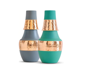 Botella para beber agua de forma redonda de cobre de calidad superior Diseño decorativo único para beber directamente en fiestas - Product Image 1