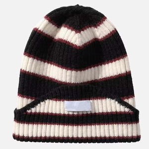 2025 strass tendance Style personnalisé strass hiver tricot jacquard bonnets casquette avec Logo et Design personnalisés - Product Image 1