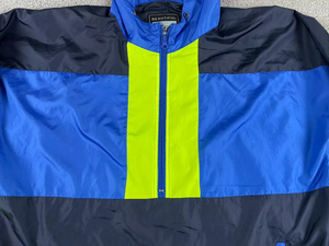 Chaqueta Cortavientos Personalizada, Chaqueta Deportiva Informal con Bloques de Color, Chaqueta Cortavientos Ligera de Nailon - Product Image 4