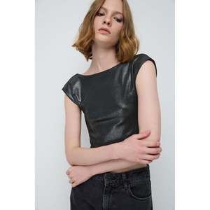 Chemise décontractée pour femmes avec logo floral brodé, en mousseline de soie tricotée, motif 3D, coupe ajustée, taille XL, pour les saisons printemps-automne - Product Image 3