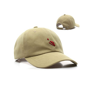 Gorra de béisbol de algodón de 5 paneles personalizada para hombres y mujeres patrón de lazos bordados estilo étnico para escena de negocios callejeros - Product Image 4