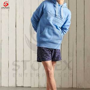 Sudadera con capucha en relieve con logotipo personalizado 2024, Sudadera con capucha para correr de peso pesado para hombres, temporada de invierno con técnicas bordadas - Product Image 2