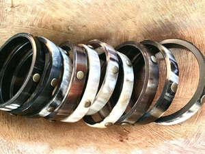 Brazaletes de cuerno de búfalo hechos a mano de primera calidad 100% Técnica pulida ecológica - Product Image 6