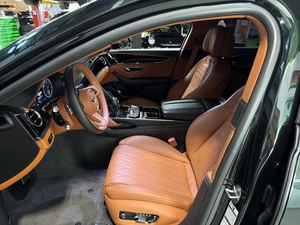 Bentley Flying Spur V8 AWD 2022, Listo para Enviar - Product Image 2
