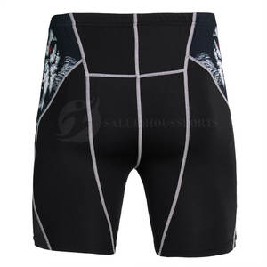 Short de compression de style décontracté avec poches de décoration Short de compression personnalisé avec patchs pour hommes à vendre - Product Image 2
