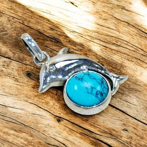 Colgantes de Plata de Ley 925 con Diseño de Delfín y Piedra Preciosa Turquesa, Joyería con Precio de Mayoreo - Product Image 1