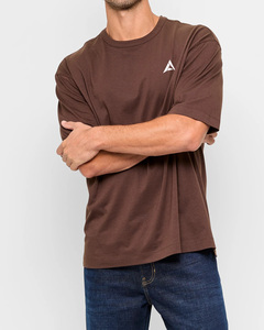 เสื้อยืดผ้าฝ้าย100% ทรงสลิมฟิตสำหรับผู้ชายคอกลมและแขนครึ่งแขนปรับแต่งได้ปักโลโก้และพิมพ์ลายดิจิตอล - Product Image 3