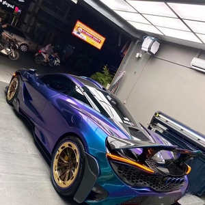 Film de changement de couleur d'autocollant en PVC d'enveloppe de vinyle de voiture bleu clair à violet brillant de qualité supérieure en Offres Spéciales avec la meilleure qualité
