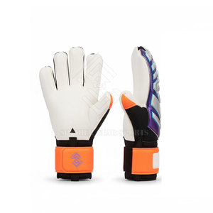 Gants de gardien de but personnalisés de haute qualité, nouvelle conception, couvrant toute la main, pour adultes et jeunes, fermeture à boucle et crochet antidérapante, matière en latex - Product Image 2