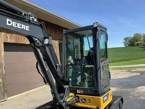 Mini-excavatrice John Deere 35G d'occasion 2015, moteur Yanmar, 5 tonnes, soupape hydraulique Kawasaki, composants essentiels du roulement - Product Image 6