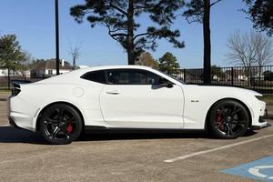 EXREMELY CLEAN RHD/LHD 2022 CHEV-ROLET CAM-ARO SS COUPE INSPECTED 6-SPEED MANUAL LT1 V8 POWER  READY TO DELIVER - Product Image 3