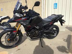 Nouvelles motos d'aventure V-Strom 1050DE 2025 entièrement disponibles - Product Image 2