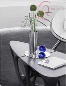 Jarrón de Metal de Alta Calidad para Decoración de Mesa, Diseño Moderno y Elegante - Product Image 4