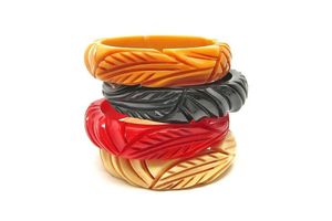 Bracelet de bijoux vintage indien fait à la main en résine sculptée de couleur unie avec la meilleure qualité et le prix de gros - Product Image 4