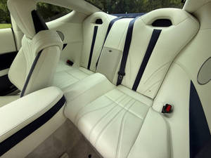 รถ Lexus LC 500h ปี 2024 ได้รับการรับรองความสะอาด - Product Image 2