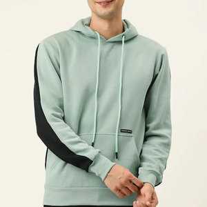 เสื้อมีฮู้ดผ้าฟลีซลำลองสำหรับผู้ชายปักโลโก้แบบดิจิตอลสำหรับฤดูหนาว - Product Image 1