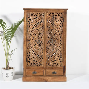 Pequeño tallado Almirah - Product Image 1