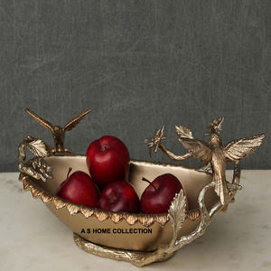 Gran oferta decorativa de cuencos de frutas de metal con artesanía inspirada en la antigüedad, ideal para detalles de mesa o cuenco de almacenamiento con pájaro - Product Image 1