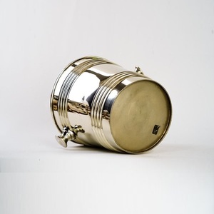 Seau à glace à champagne en aluminium de conception coûteuse refroidisseur de vin en métal de haute qualité fini argent brillant avec poignée et Base de plaque - Product Image 5