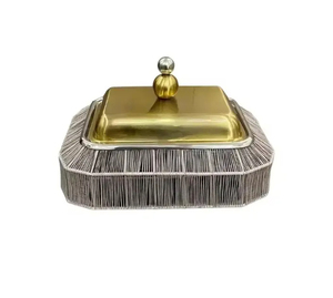 Casserole de luxe en acier avec couvercle et design moderne, idéale pour le service et le réchauffement des aliments lors des mariages à l'hôtel et de la restauration - Product Image 5