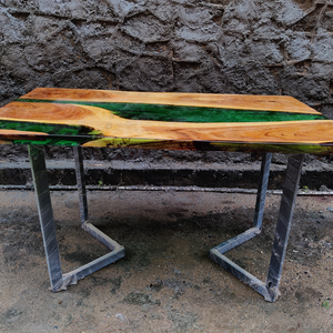 Table à manger de style ferme en résine époxy verte écologique faite à la main, 6 places, imperméable, durable, pieds en métal, atelier, maison - Product Image 1