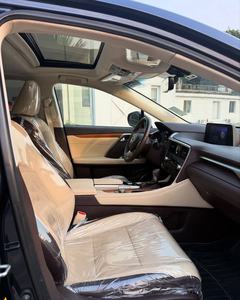 Découvrez notre modèle d'occasion Lexus RX 350 2018 en parfait état et sans accident, avec toutes les options et des offres de livraison gratuite. - Product Image 3