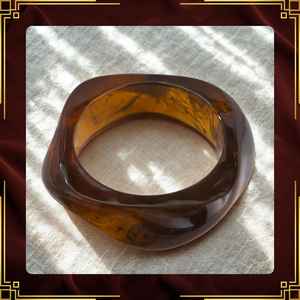 Beaux bracelets en résine faits à la main avec perle intégrée, pierres et feuille pour cadeau, cadeau de retour ou utilisation d'exposition - Product Image 6