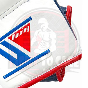 Gants de boxe de compétition OEM, design personnalisé, en cuir PU blanc et bleu, avec logo imprimé, lacets, design OEM - Product Image 4
