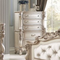 Rogers Luxuriöses Holz-Schlafzimmer-Set mit Handgeschnitzten Verzierungen