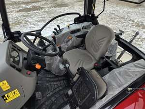 Oferta especial 2025: Tractor agrícola diésel Case IH Farmall 115A de servicio pesado y tractor de ruedas con 115 HP para trabajos agrícolas - Product Image 2