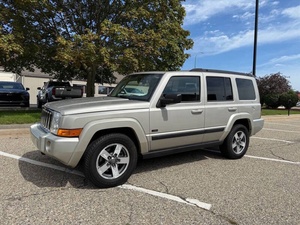 Jeep Commander Sport 2008 usado en venta a bajo precio - Product Image 1