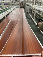Vente en Gros Usine Plafond PVC Plastique Intérieur Étanche et Panneau Mural PVC pour Usage Commercial