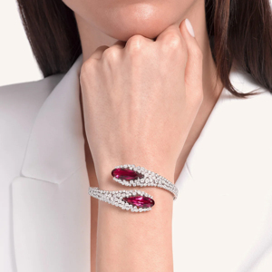 Elegante Brazalete de Cristal Chapado en Oro Blanco con Piedras de Rubí Marquise - Product Image 3