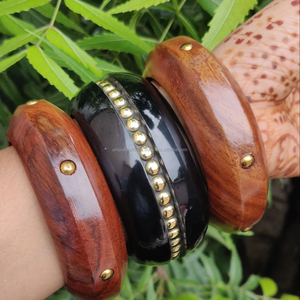 Brazaletes de Madera de Mango Hechos a Mano, Estilo Religioso, Forma Redonda, Brazalete de Cristal, Buen Precio - Product Image 1