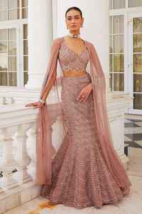 Vestido de red sedoso Lehenga Choli de seda elegante bordado a mano de la mejor calidad para fiestas indias/paquistaníes Ropa de fiesta elegante - Product Image 2