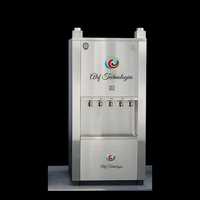 Distributeur d'eau chaude/froide en acier inoxydable avec filtre RO intégré, capacité de 150 litres, machine à eau potable automatique à trois robinets pour hôtel
